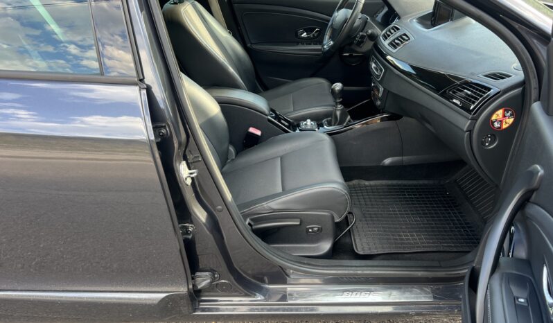 RENAULT MEGANE III 1.6 DCI 130KM – BOSE – KAMERA COFANIA – GRZANE FOTELE – KLIMATRONIC full