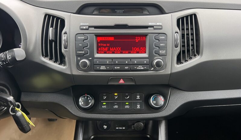KIA SPORTAGE III 2.0 MPI 163KM – NISKI PRZEBIEG – GRZANE FOTELE – KLIMA – SERWIS ASO full