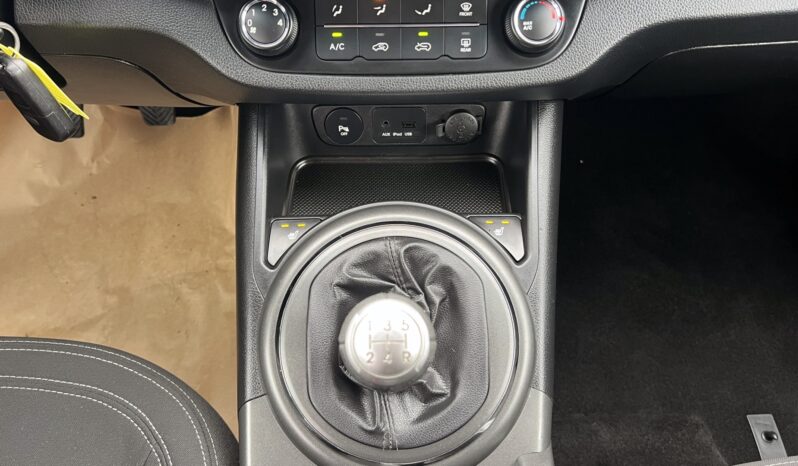 KIA SPORTAGE III 2.0 MPI 163KM – NISKI PRZEBIEG – GRZANE FOTELE – KLIMA – SERWIS ASO full