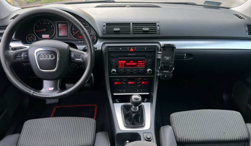 AUDI A4 B7 2.0 BENZYNA 131KM – MANUAL – KLIMATRONIC – XENON – SPORTY full